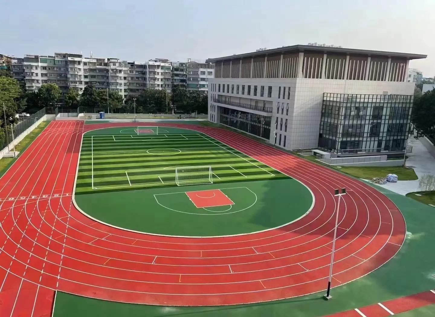阿勒泰地区学校塑胶跑道塑胶篮球场 - 一站式服务